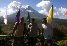 Avec Max et Kevin devant le volcan